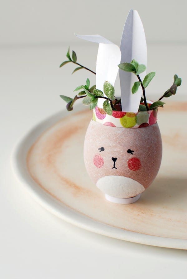 Easter craft - bunny vases from eggshells