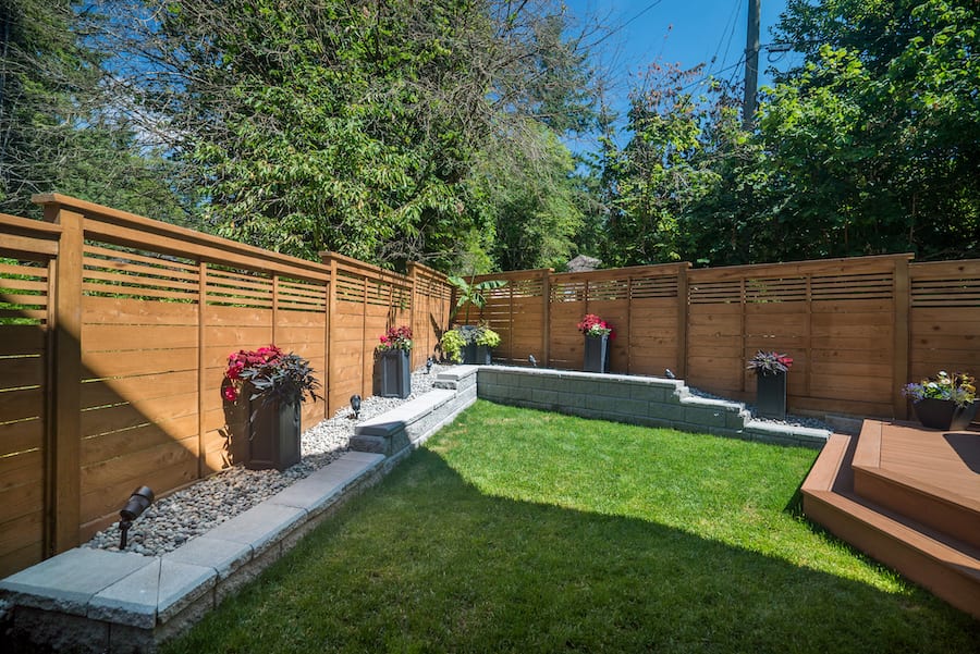 sideyard landscaping