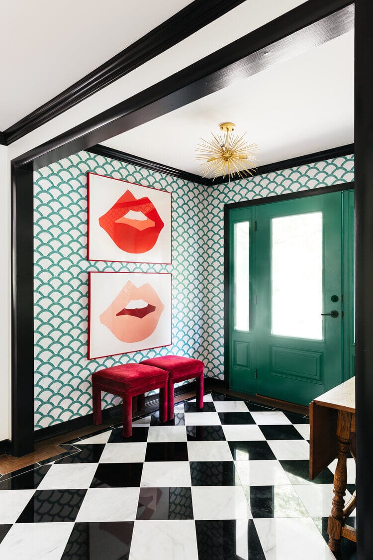 entry with personality and colour by the Rath Project