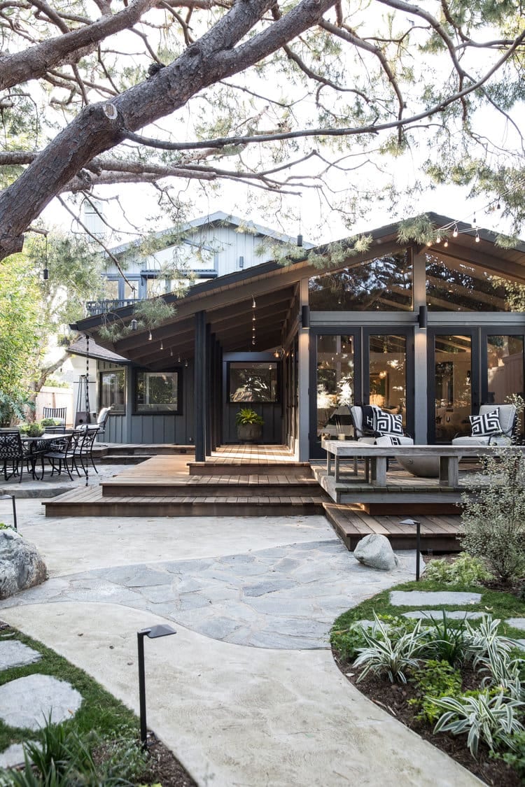 outdoor living space with leveled decks