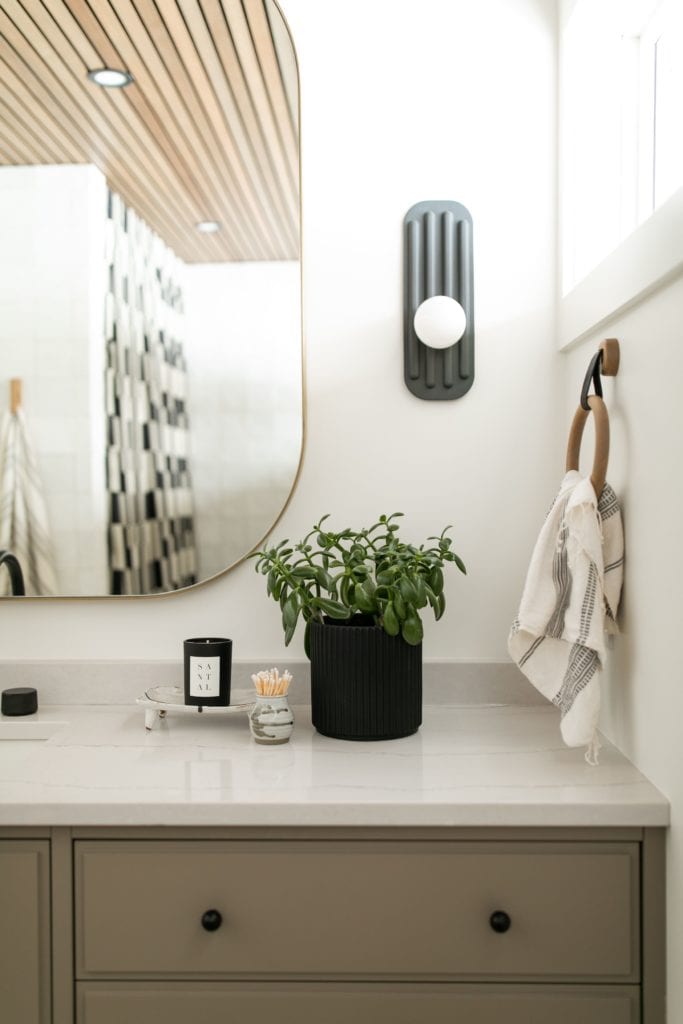 sculptural sconce lighting