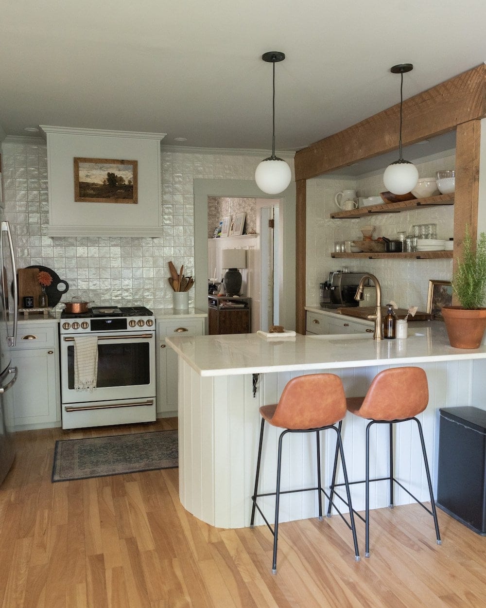 globe pendant lighting trend