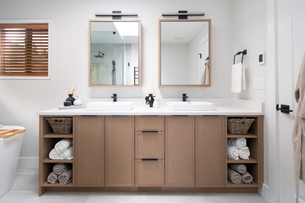 port coquitlam modern bathroom