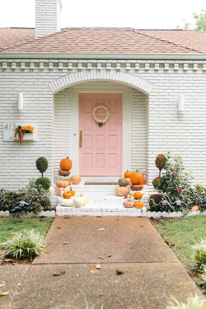 fall curb appeal with pumpkins