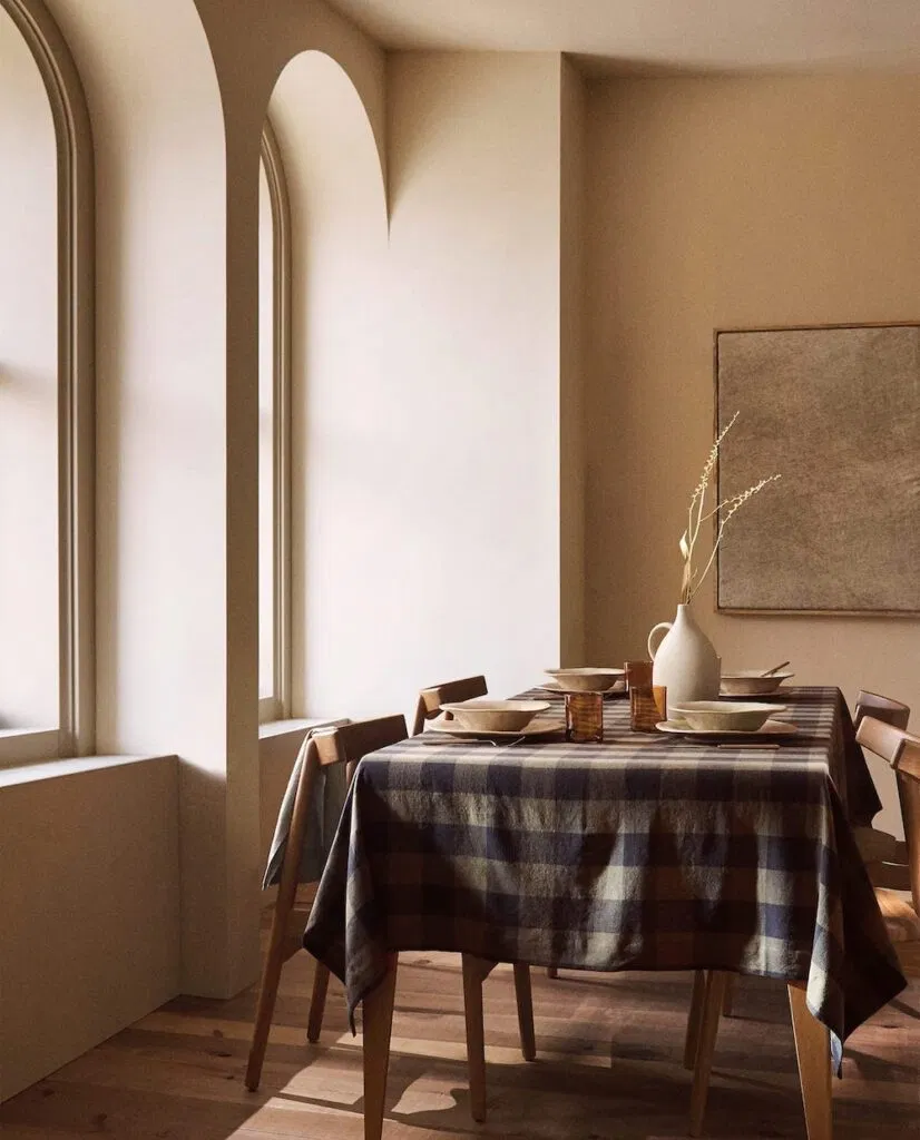 modern fall decor dining table