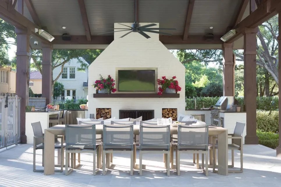 outdoor kitchgn and dining space