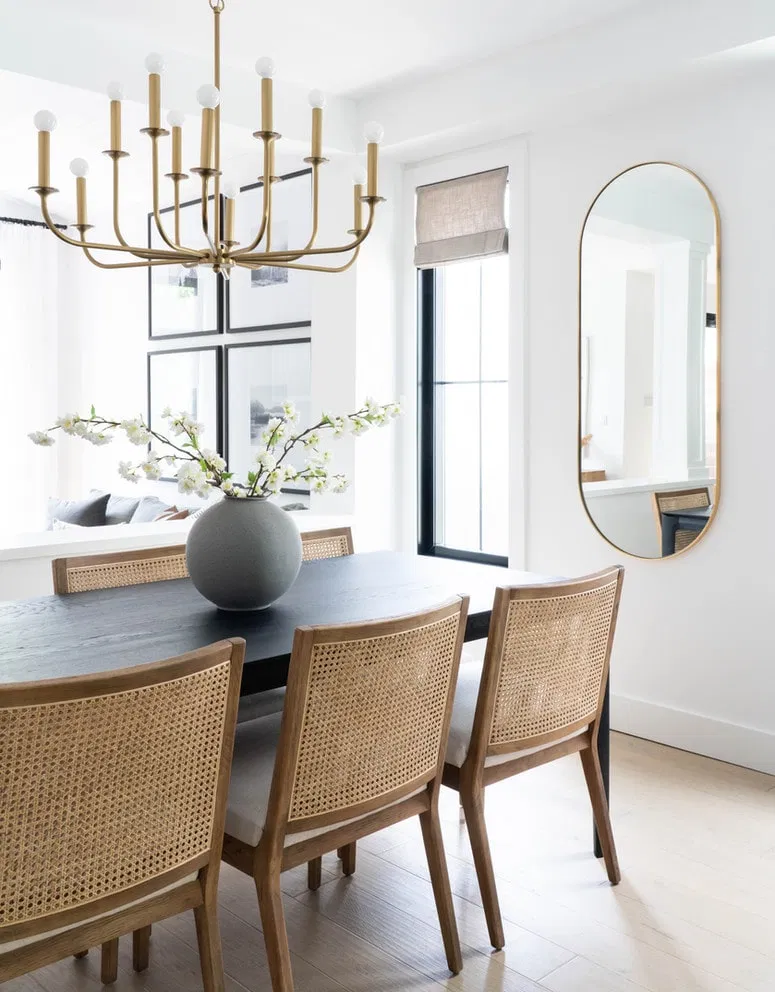 sculptural chandelier trend