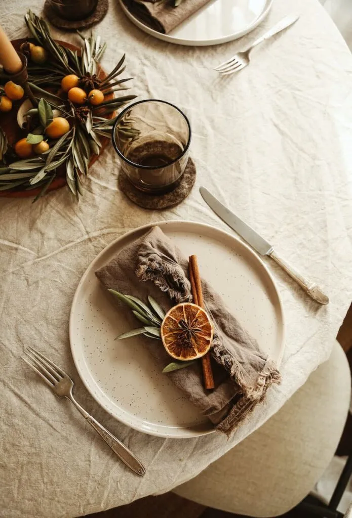 rustic modern holiday table idea